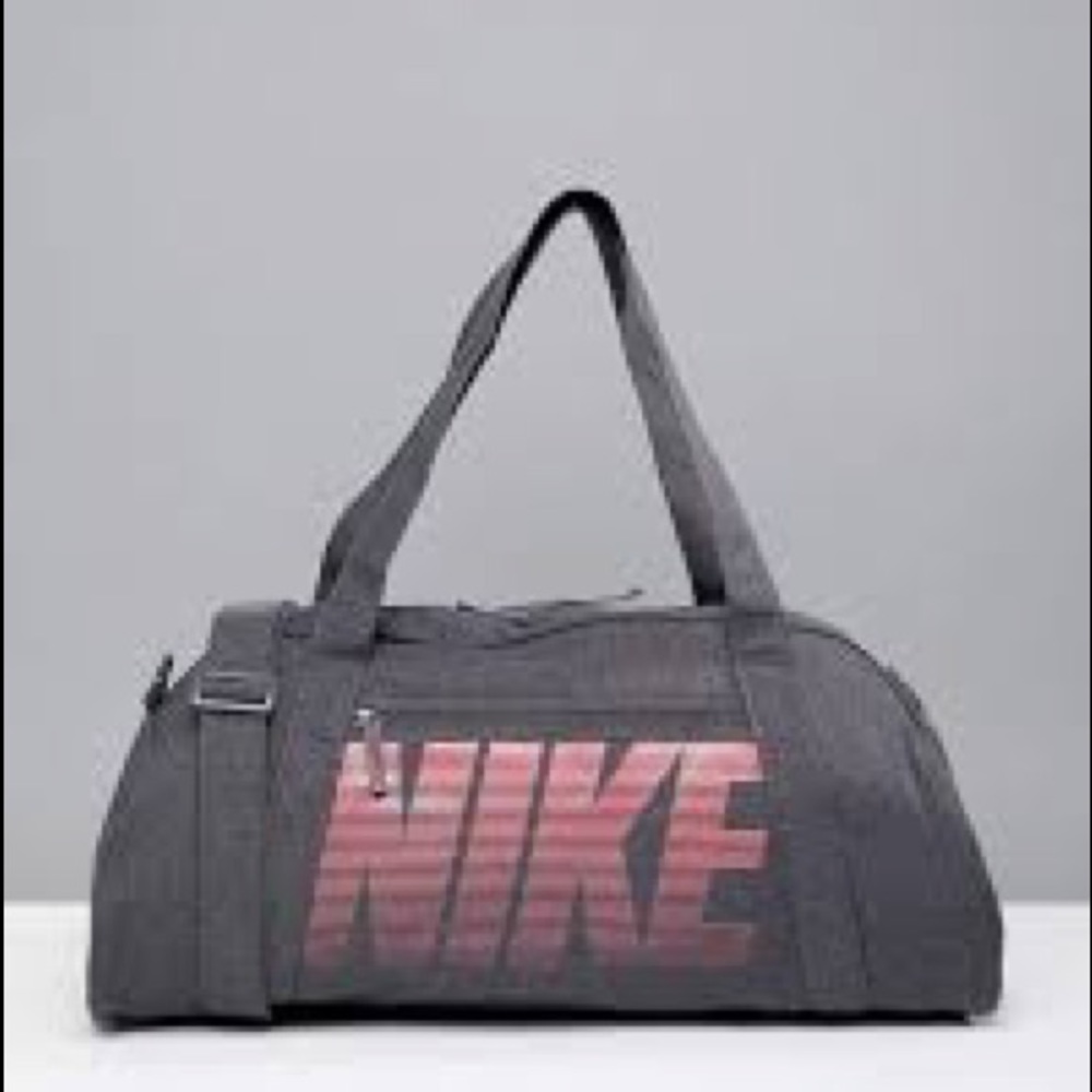 NWOT Nike gym duffel bag 💼